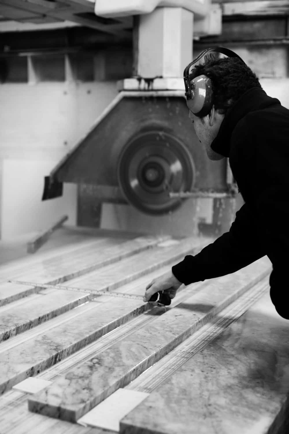 The bridge saw cutting stone at the Miller Brothers workshop, Rathnew
