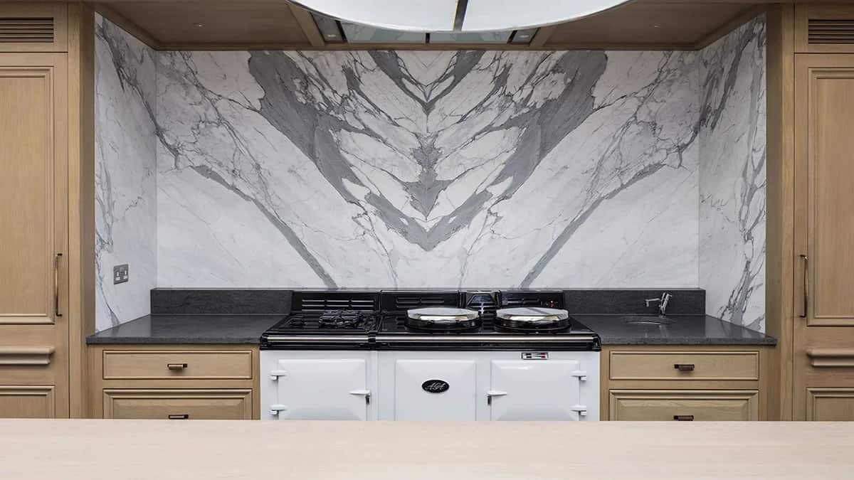 Basaltina kitchen by Miller Brothers Stone, Parisian Chic, Dublin