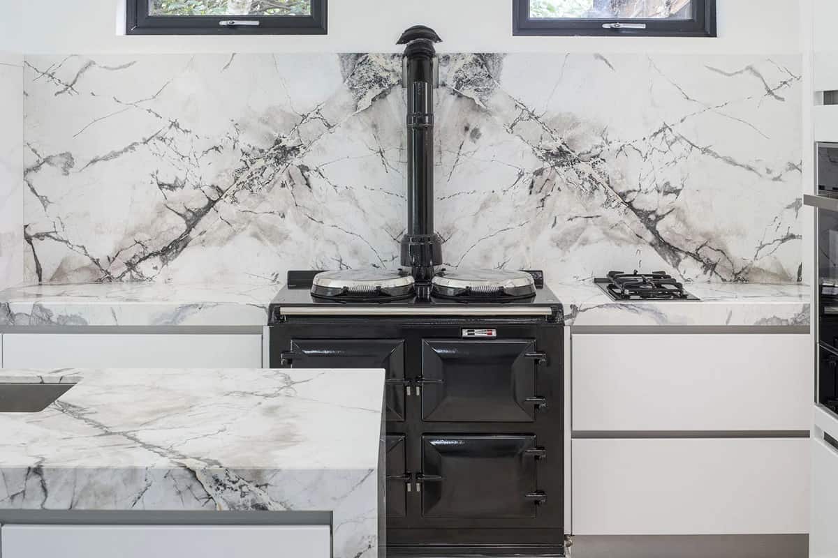 Ponte Vechia Marble kitchen by Miller Brothers Stone, Monochrome Tones